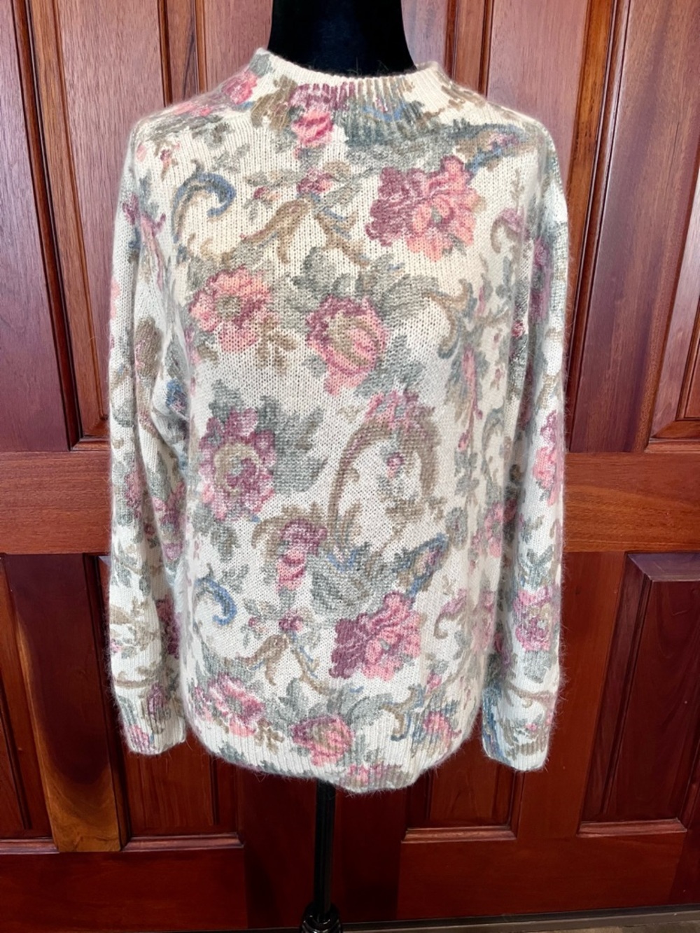 De Rothchild Floral Sweater Sz M Silk/Nylon/Angora/Wool Blend Soft PastelVintage